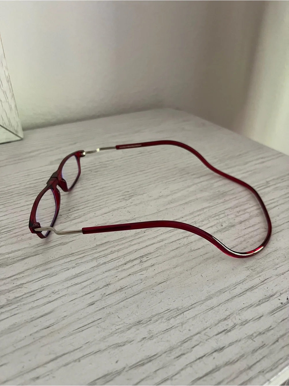 Red Magnetic Hang‑Around‑Neck Reading Glasses +1.50